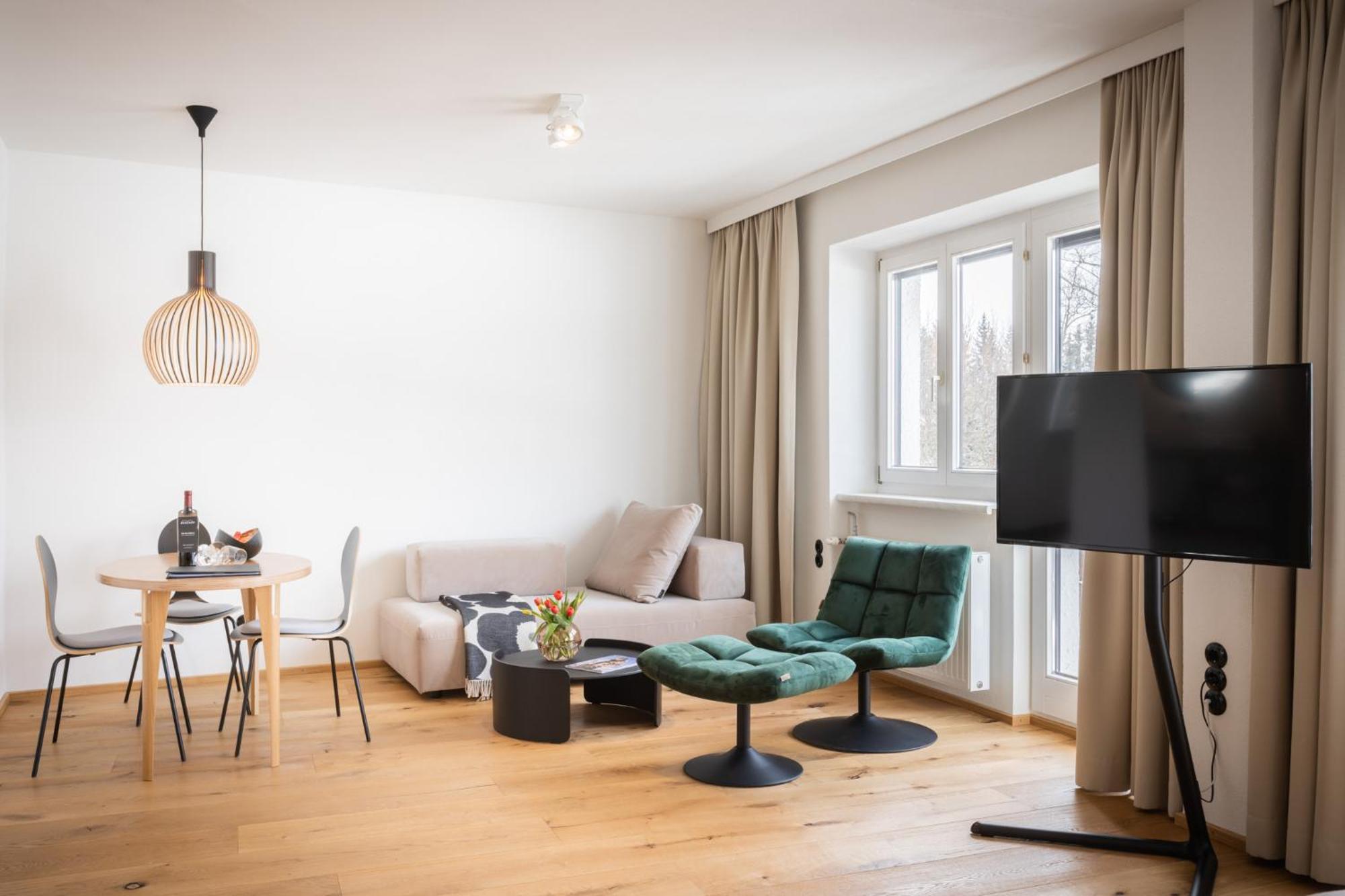 Hotel Berghof Зеефелд в Тирол Екстериор снимка