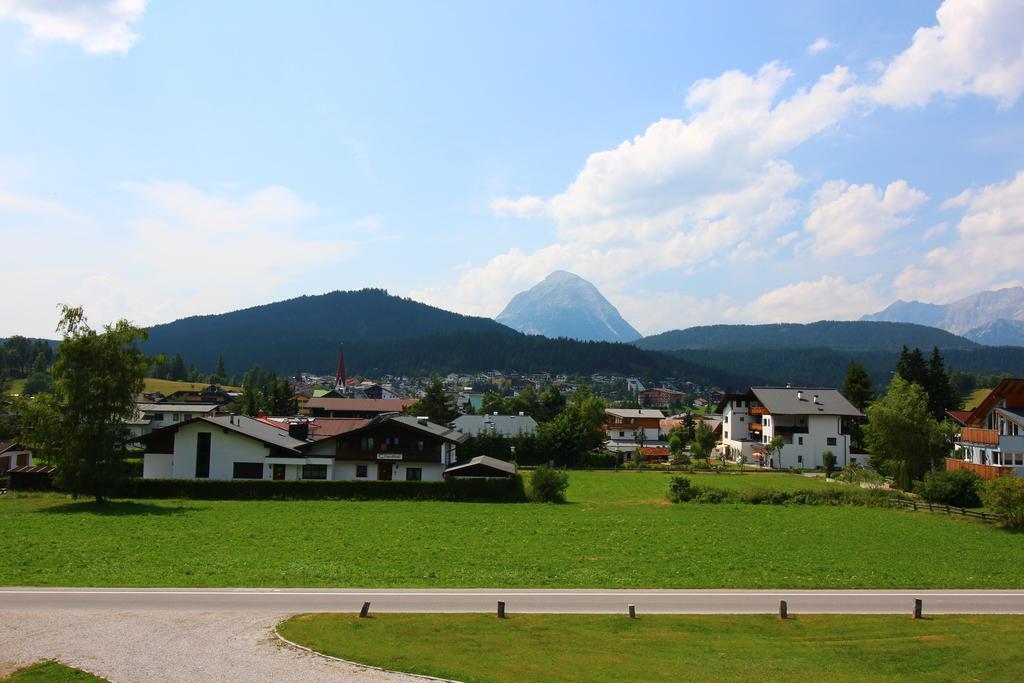 Hotel Berghof Зеефелд в Тирол Екстериор снимка